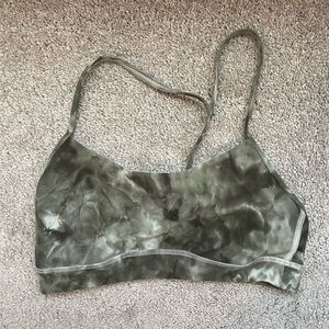 Y Flo Lululemon sports bra